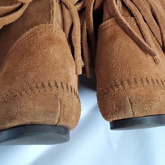 Minnetonka 3 Layer Fringe Moccasin Boots 9 Brown Suede Mid Calf Boho Hippie - Picture 11 of 13